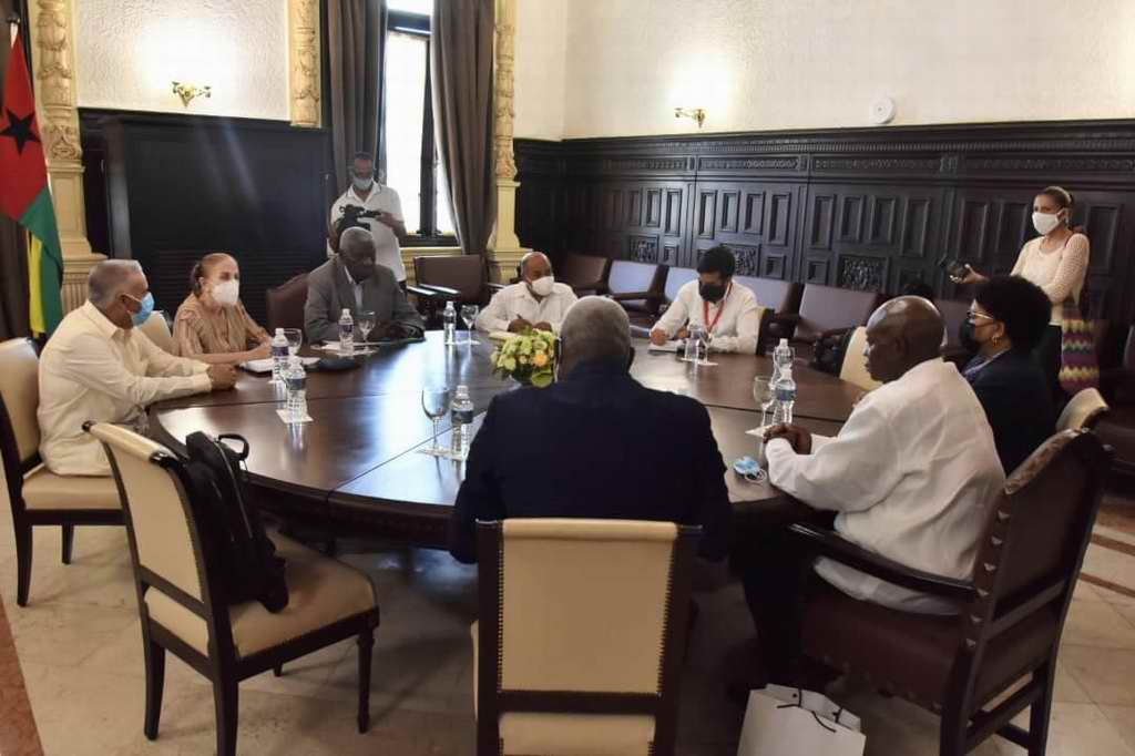 Esteban Lazo received the President of the National People's Assembly of Guinea Bissau